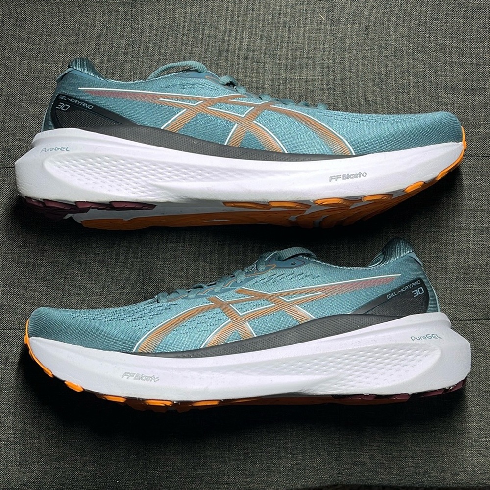 Asics Kayano Mens US Size 10 D Width.